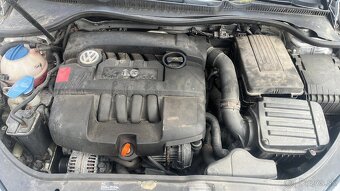 VOLKSWAGEN GOLF 5 1,6I 75KW KÓD: BSE - 8