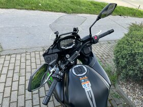 Kawasaki Versys 650 zelený - 8