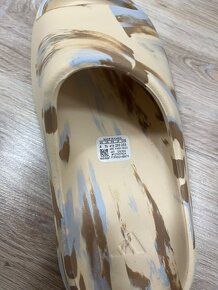 adidas Yeezy Slide Enflame Oil Painting White Yellow - 8