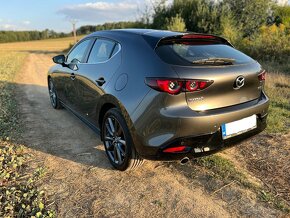 Mazda 3 2.0 Skyactiv G122 Plus Benzín + HEV - 8