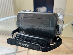 Videokamera Sony s prislusenstvom - 8