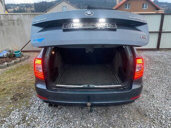 Škoda Superb Combi 4x4 DSG Webasto,Bi-Xenon - 8