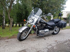 Suzuki VL 1500 Intruder - 8