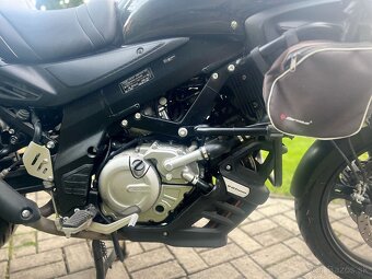 Suzuki V-STROM DL650A - 8