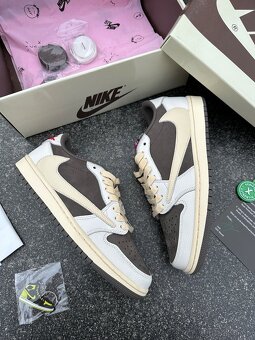 JORDAN 1 OG SP TRAVIS SCOTT REVERSE MOCHA tenisky - 8