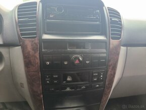 Kia Sorento 2,5 - 8