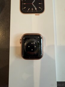 Apple watch 6 40mm Rose gold - 8