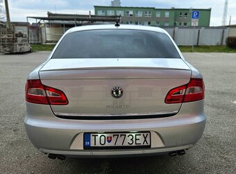 Škoda Superb 3.6 FSI V6 4x4 L&K DSG - 8