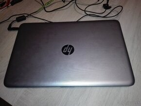 HP. 4-Jadro. 15,6 FHD. SSD 256GB. 8 GB. Nová baterka. - 8