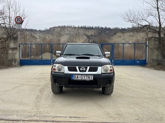 Nissan Navara 2.5Di 98kw D22 - 8