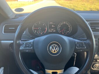 Vw Jetta 2.0 TDI 103 kw - 8