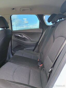 Hyundai i30 CW 1.6 CRDi, Family, SR, Serv.kniha, Záruka - 8