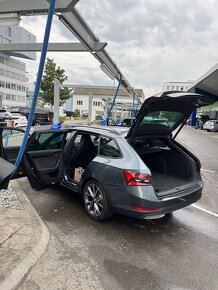 Skoda Superb 1.4 TSI iV DSG COMBI SPORTLINE - 8