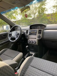 Predám Nissan X-Trail 2.2 dCi Comfort (SUV/4x4/2004/Diesel)) - 8