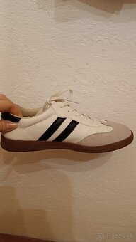 Tenisky v štýle Adidas - 8