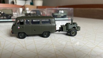 UAZ 452 ČSĽA 1:43 + vozík - 8