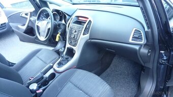 Opel Astra 2,0 CDTi - 8