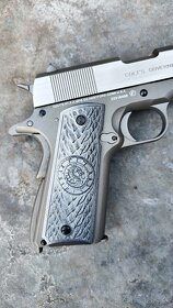 Colt 1911 pažbičky klasický tvar draconic shield 2x - 8