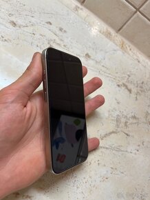 iPhone 15pro 128gb - 8