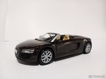 1:24 Audi R8 5.2 V10 Spyder - 8