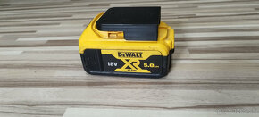 Držiak batérie Dewalt XR 18V model 3 - 8