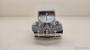 1:18 CITROEN 15CV - 8