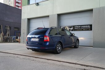 Škoda Octavia combi 2013 - 8