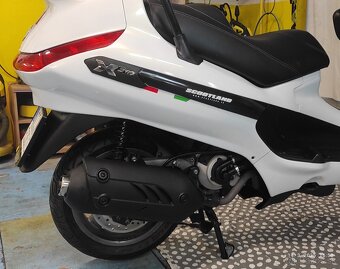 Piaggio X-EVO 125 - 8