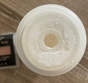 Rozjasňovač highlighter Mary Kay/Nové,a púdrový peeling Mary - 8