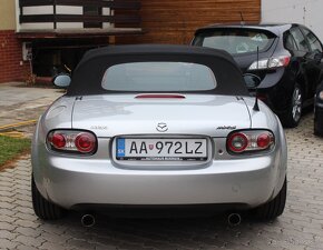 • MAZDA MX-5 1.8i, 93 kW, benzín, 5-st. manuál, r.v. 2006 • - 8