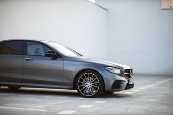 Mercedes Benz E43 AMG BiTurbo 4Matic 2017 - 8