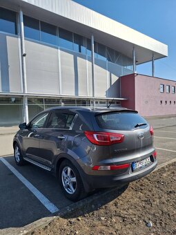 Kia Sportage CRDI ADW 4 krát 4 - 8