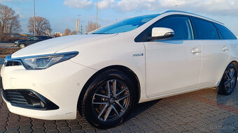 Toyota Auris Touring Sports 1.8 Hybrid Active Trend+ - 8