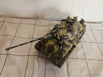 Modely vojenskej techniky tanky 1/35 lietadla 1/48 - 8