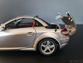 REZERVOVANE 1:18 Mercedes - Benz SLK 55 AMG - 8