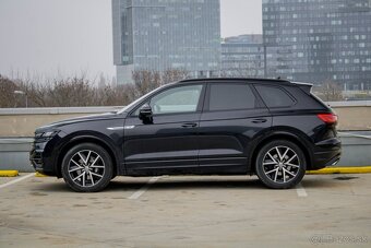 Volkswagen Touareg 3.0 V6 TDI 286k R-Line Black ODPOČET DPH - 8