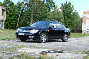 Ford Taurus, 196kw, 4X4 - 8