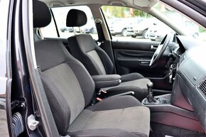 Volkswagen Golf 1.9 TDi HIGHLINE - 8