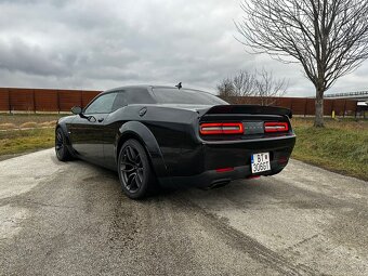 Dodge Challenger SRT Hellcat Widebody - 8