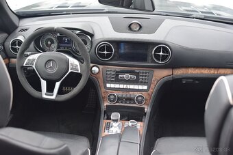 Mercedes-Benz SL 500 CABRIO - 8