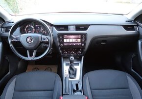 Škoda Octavia Combi 2,0 TDI - 8