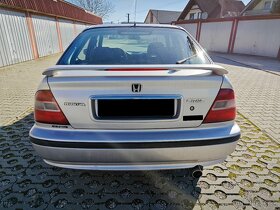 Honda Civic 1.5 Vtec - 8