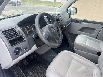 VW caravelle 2.0 T5 9 miestne - 8