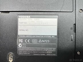 Predám polámaný notebook Toshiba U405 na diely alebo opravu. - 8