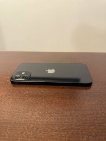 iPhone 12 Black - 128GB - 8