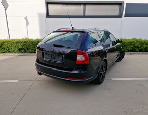 Škoda Octavia Combi 2.0 TDI RS - 8