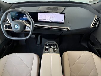 BMW iX nxDrive40 Sportpaket - 8