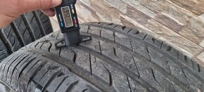 Predám 4xletné pneumatiky 235/55r17 Semperit-Dunlop - 8