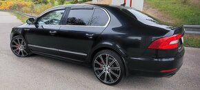 Škoda Superb 2.0 TDi 4x4 DSG r.v. 2015 - 8