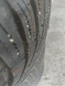 Predám zimné gumy značky Hankook icept rs2 185/60 r 15 5x100 - 8